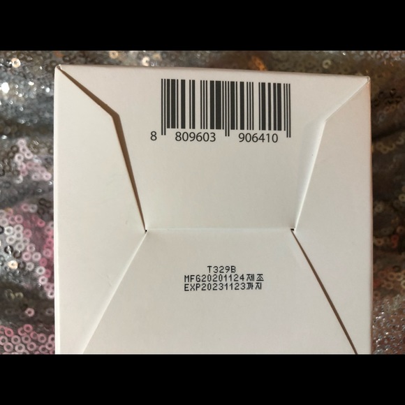 Makeup Primer - Touch in Sol - Picture 6 of 6